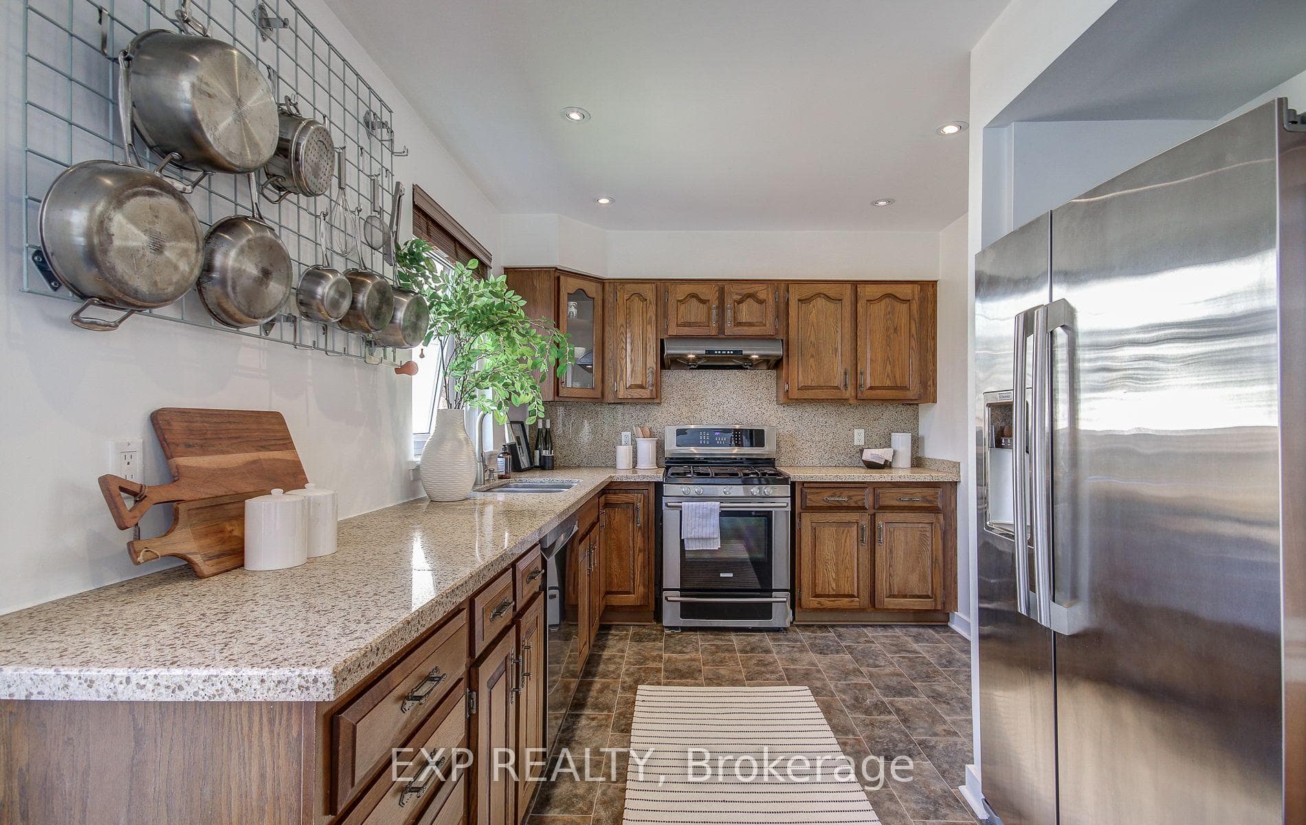 1213 Crestdale Road photo 10