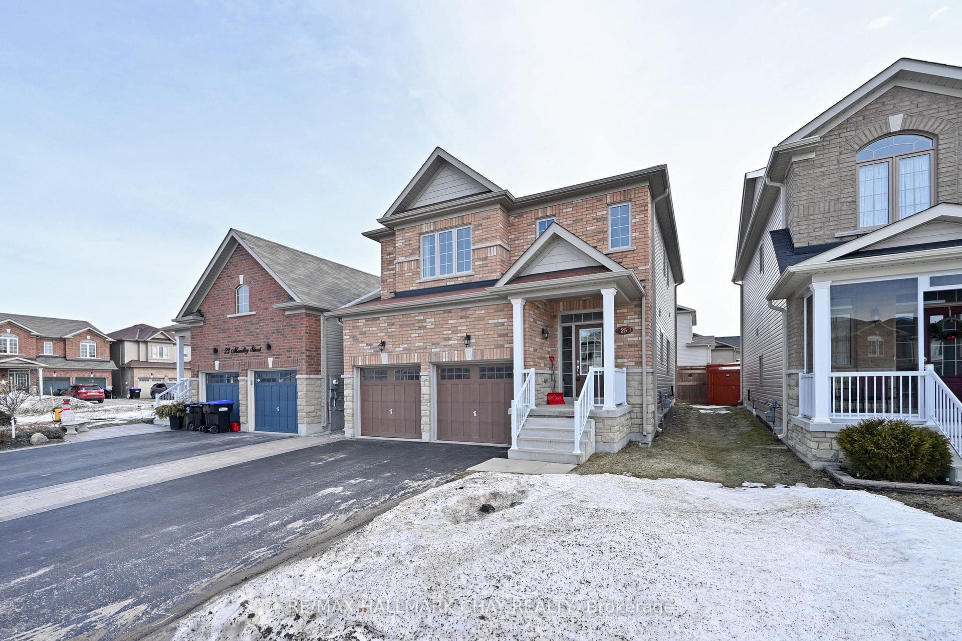 25 Mandley Street photo 3