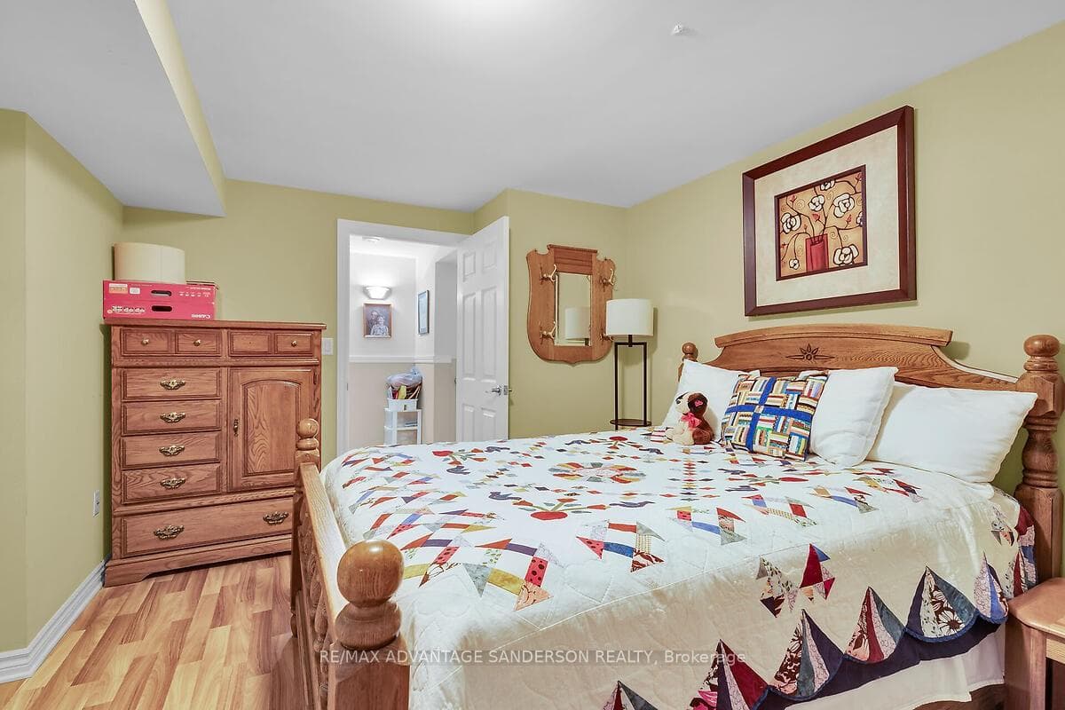 50 Stone Ridge Crescent photo 34