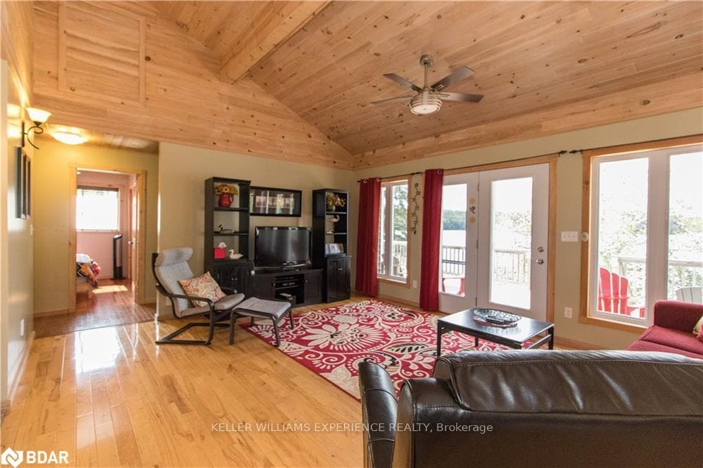 106 Johnston Road photo 16