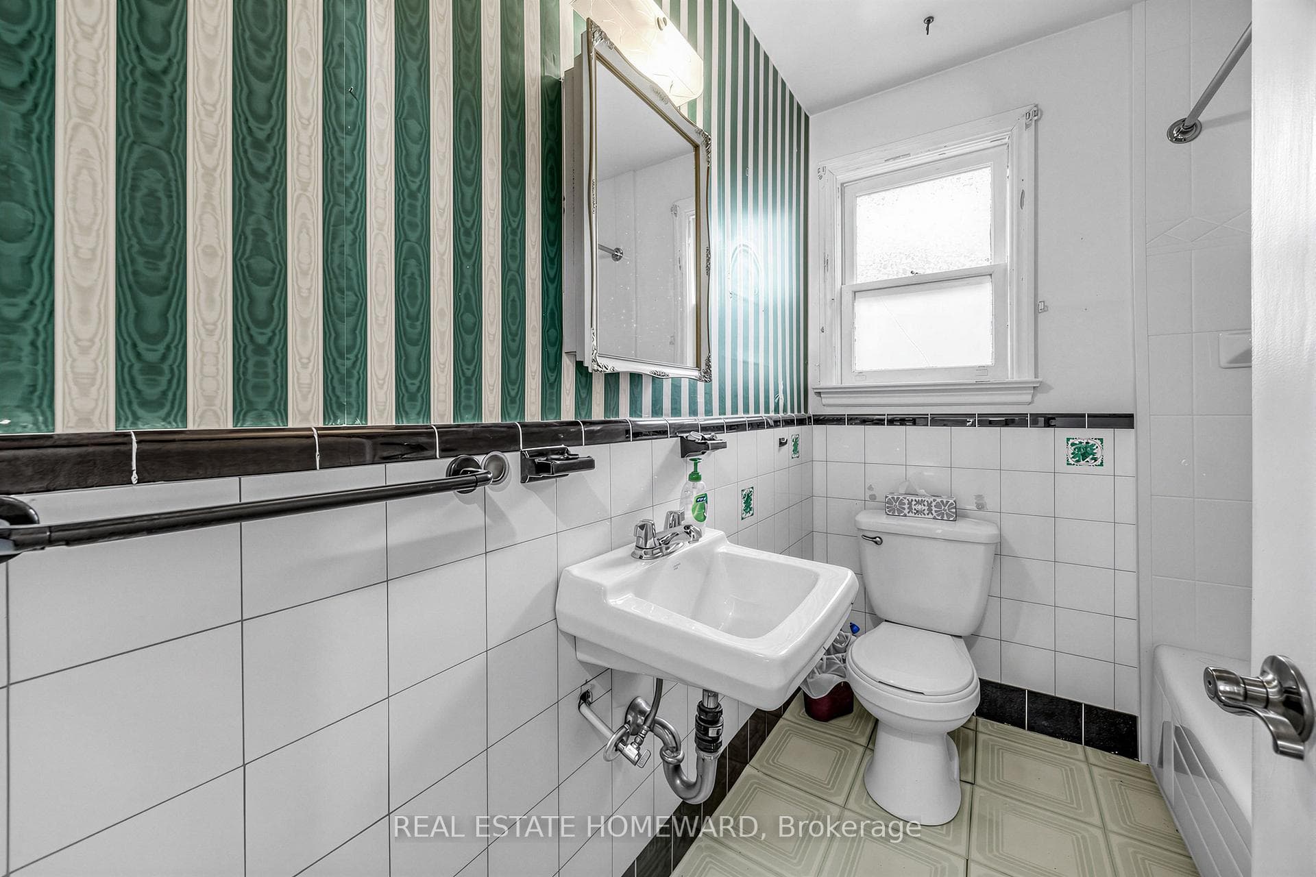 63 Donside Drive photo 23