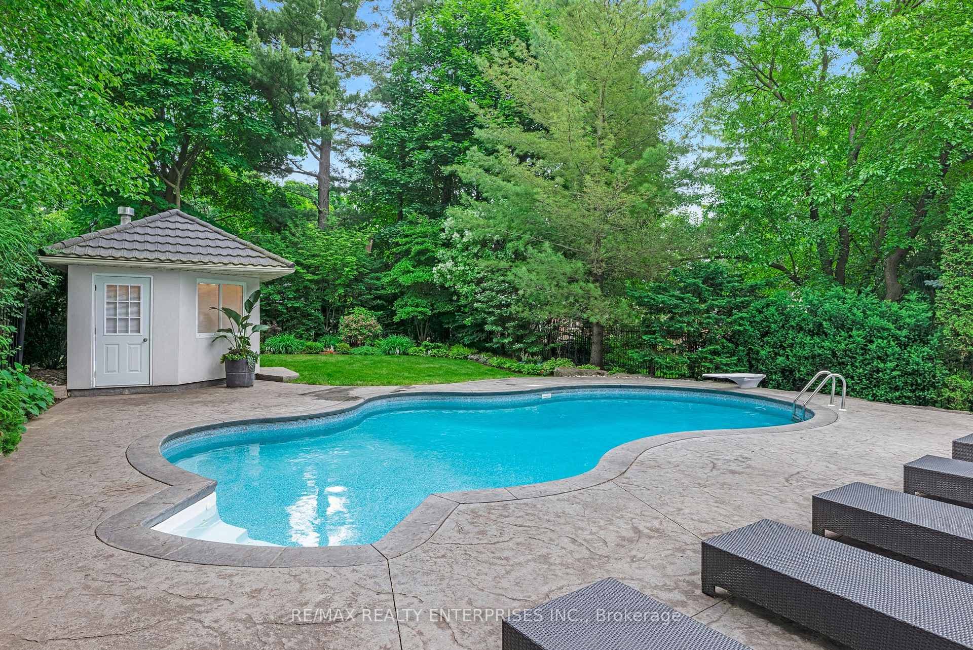 1421 Indian Grove photo 38