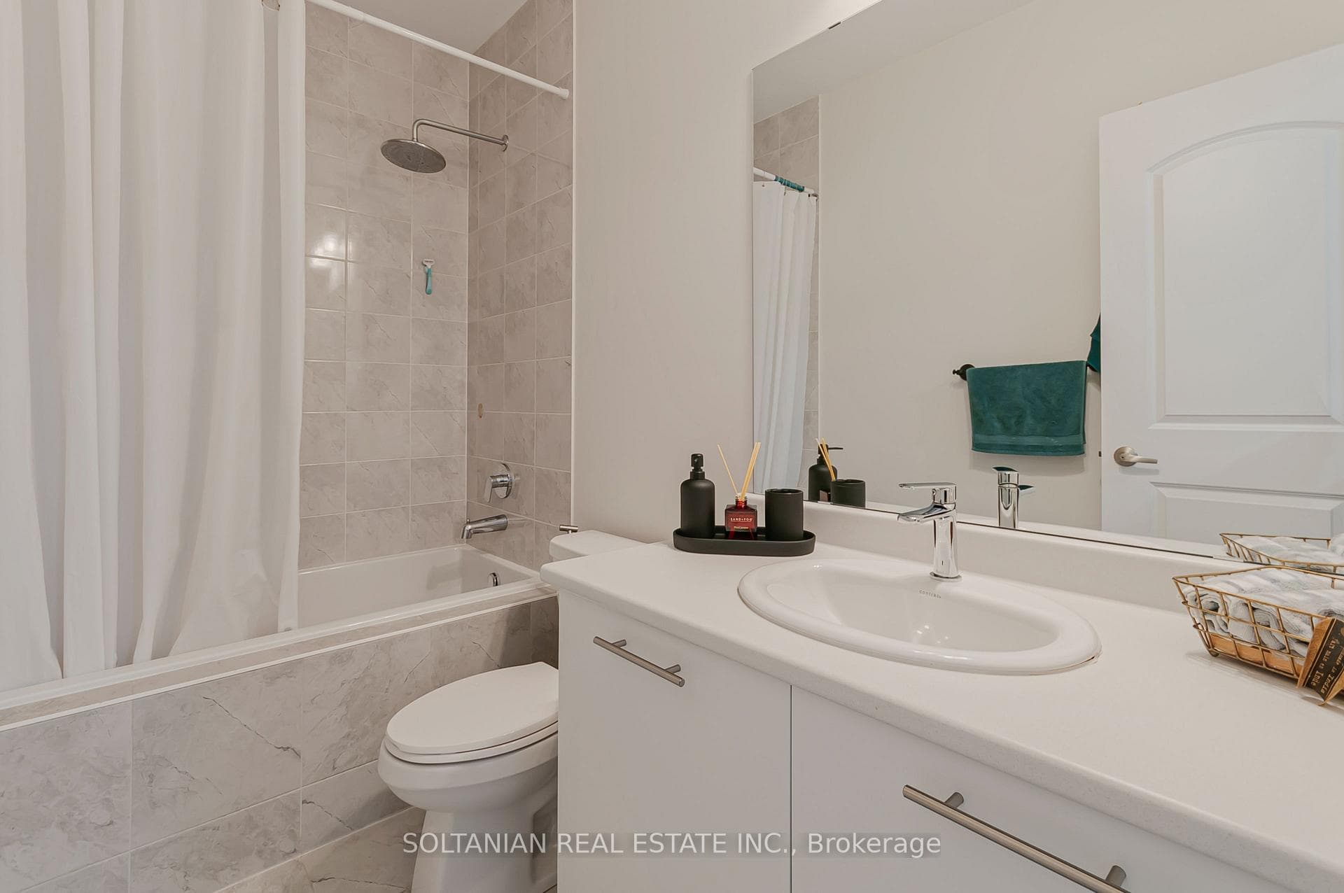 18 Drizzel Crescent photo 20