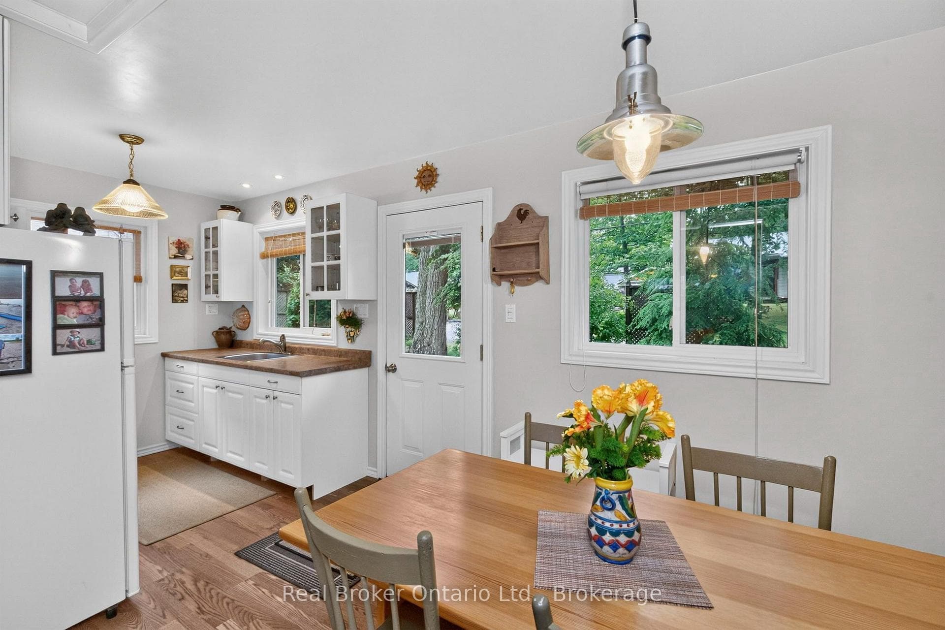 224 Tiny Beaches Road S Road photo 8