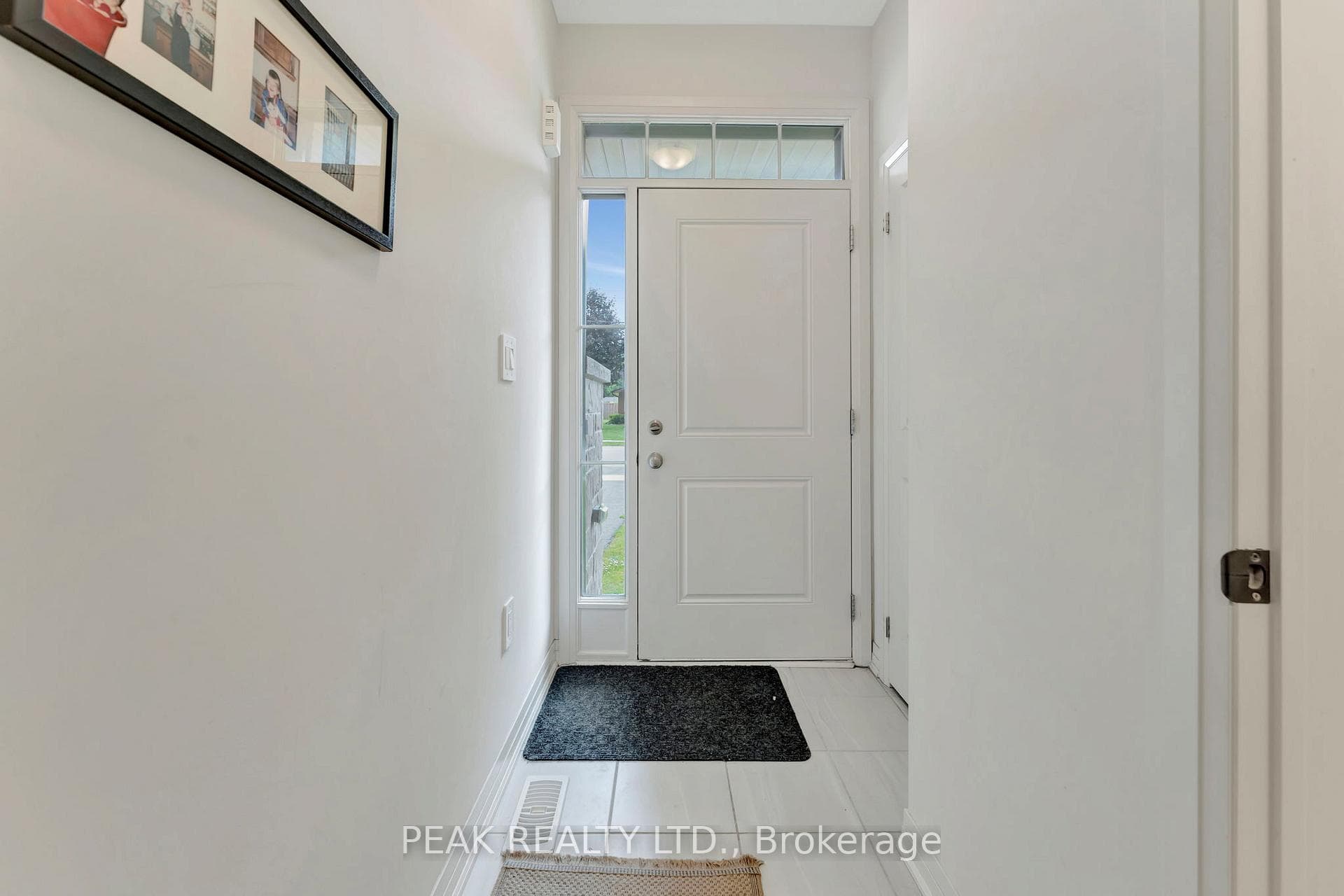 152 Middleton Street photo 5