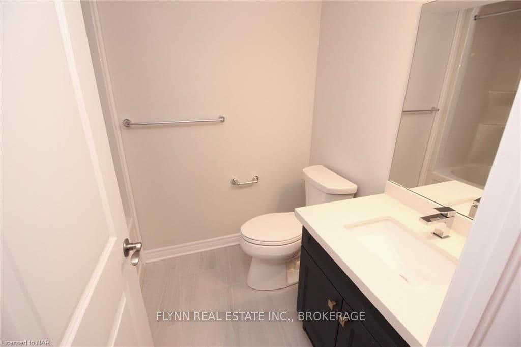 20 SPRING CREST Way photo 17