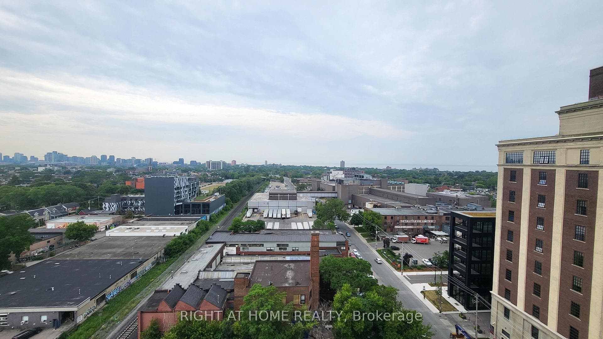 181 Sterling Road Unit 1404 photo 13