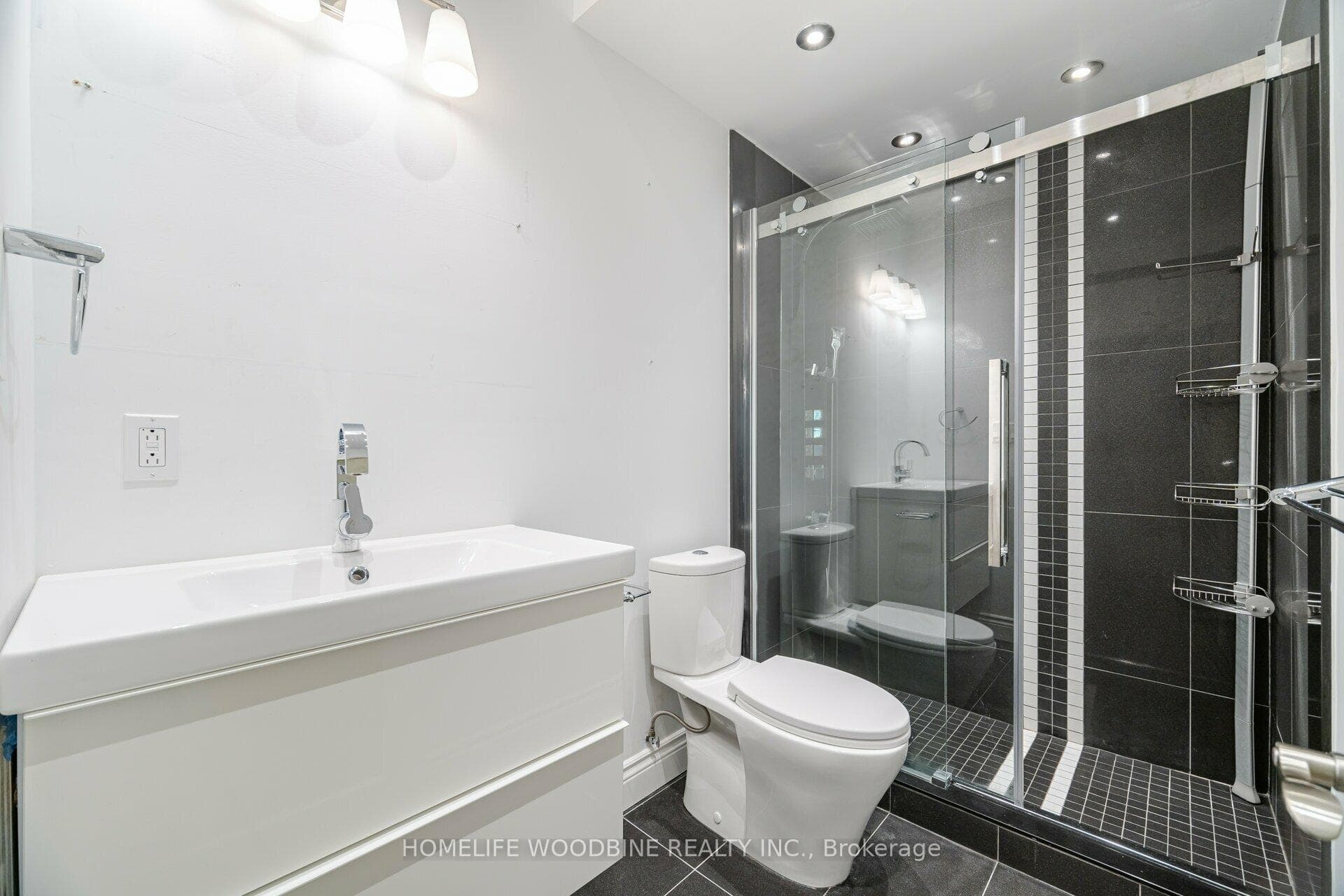 339 Highland Road photo 31