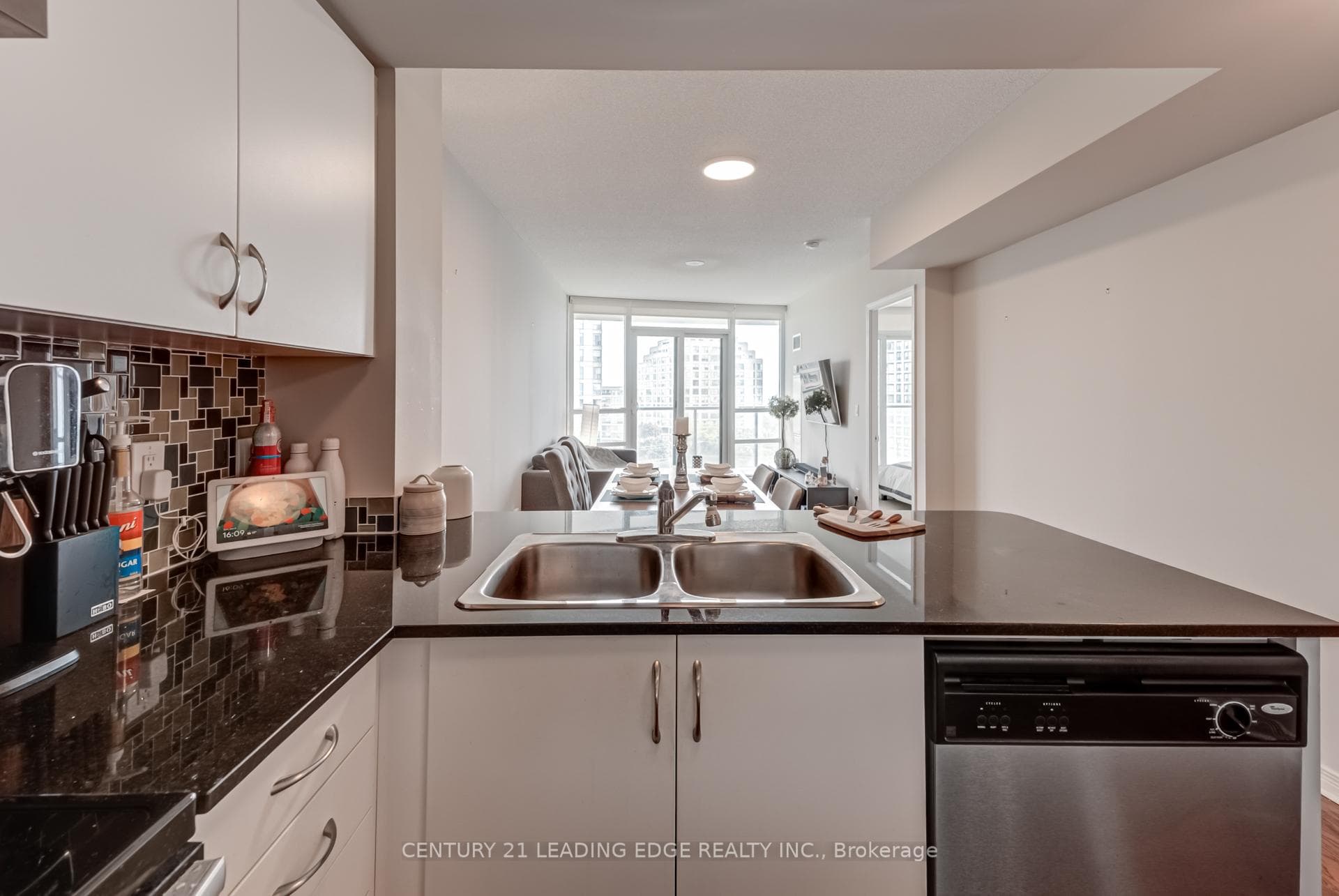 2240 Lake Shore Boulevard Unit 601 photo 12