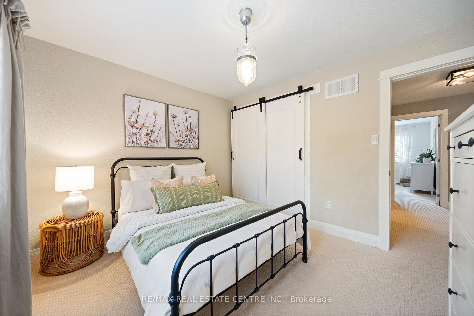 2051 Oak Grove Place photo 33