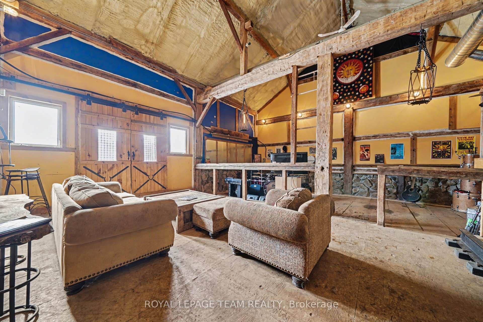 1215 Whitney Road photo 37