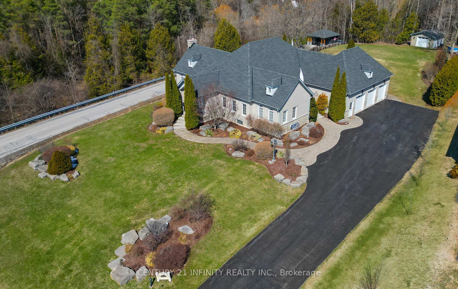1501 Kodiak Street photo 2