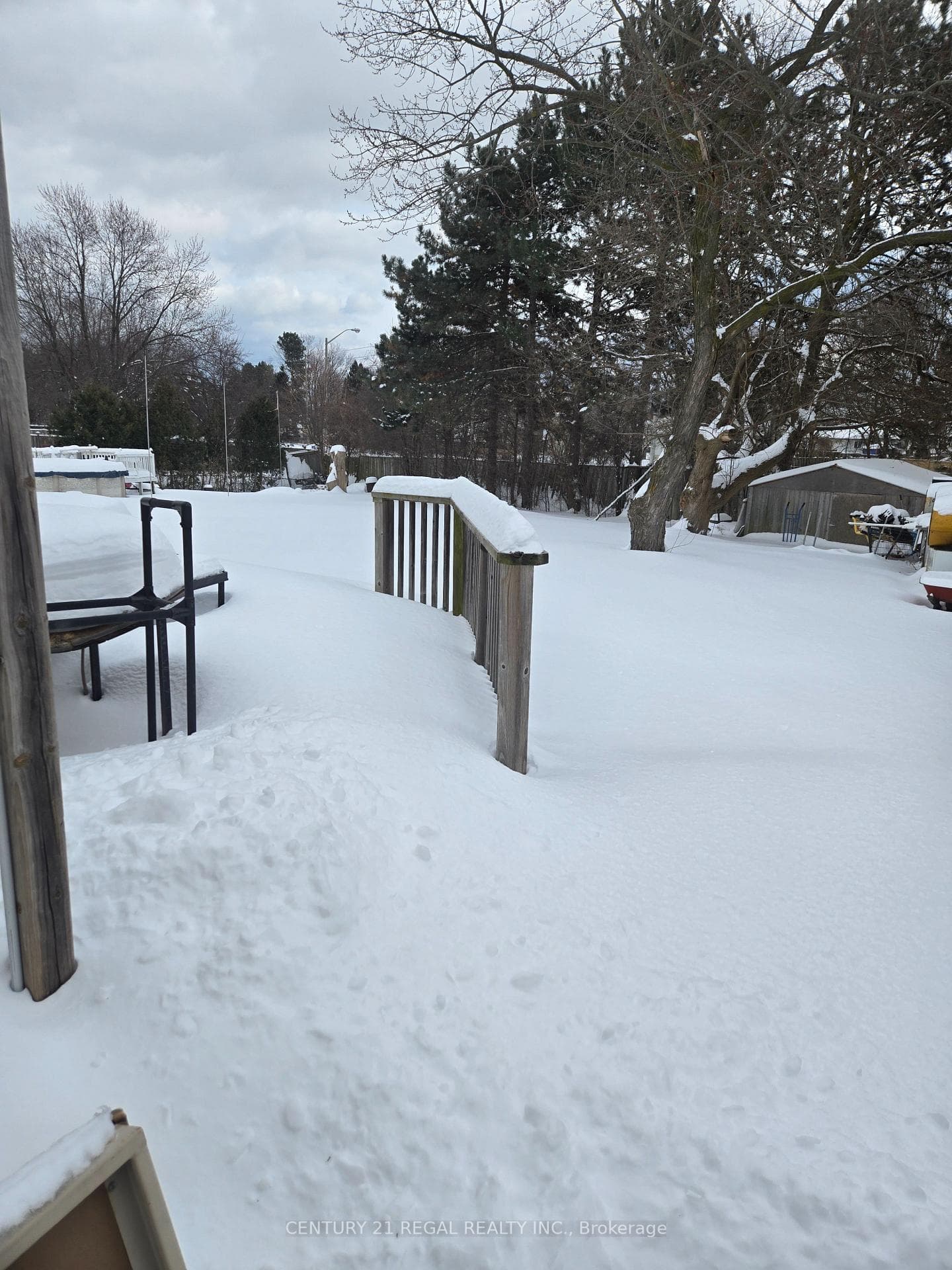 62 HOWELL Square photo 16