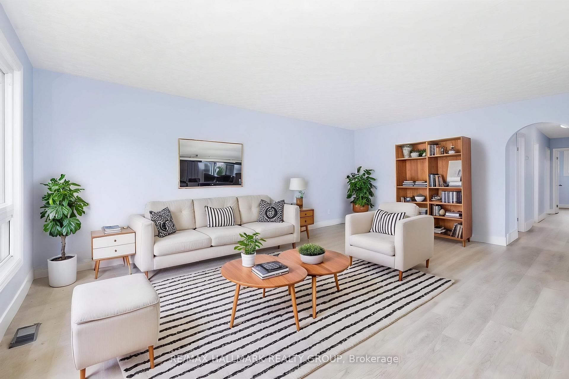 1259 Marenger Street photo 5
