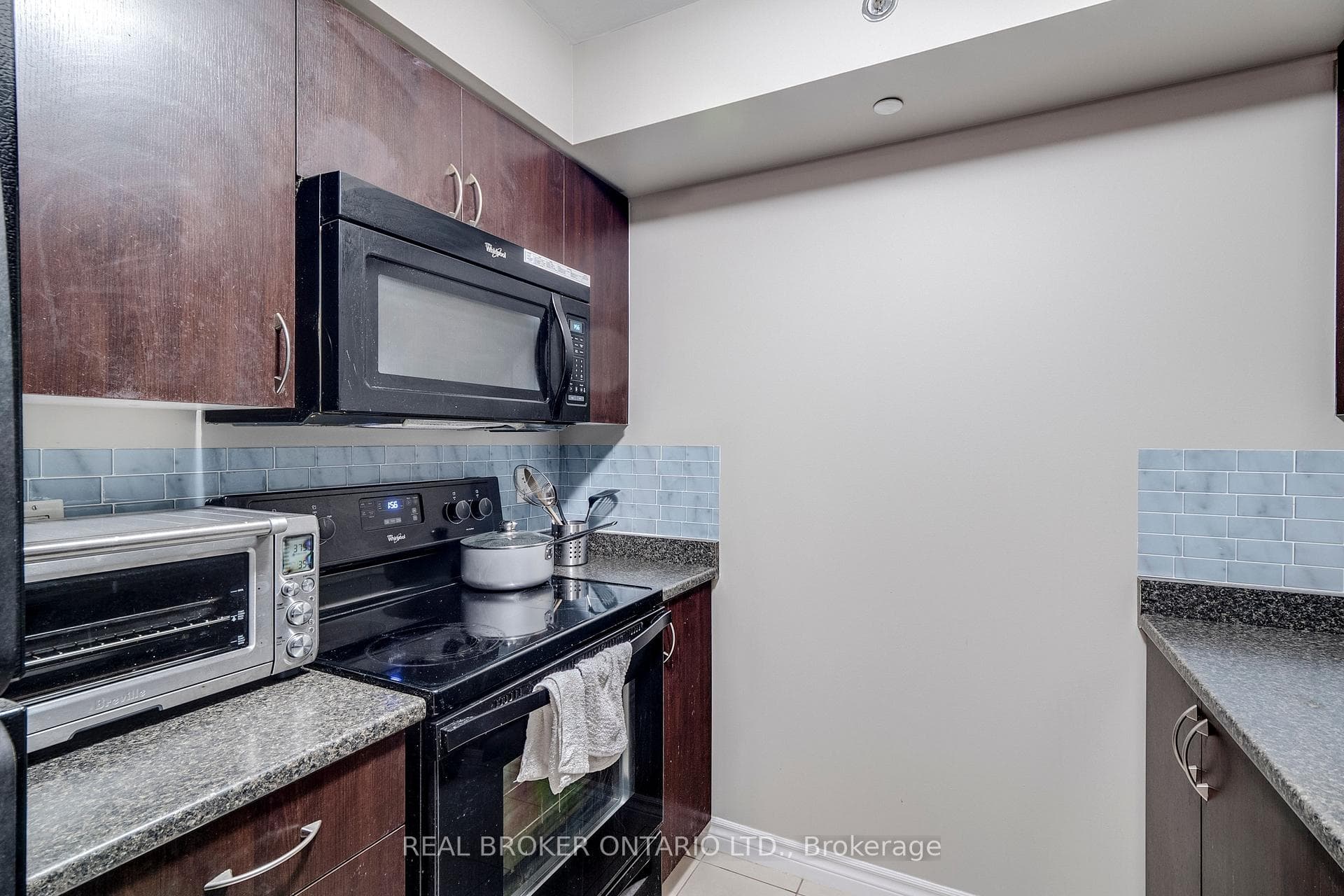 35 Saranac Boulevard Unit 225 photo 9