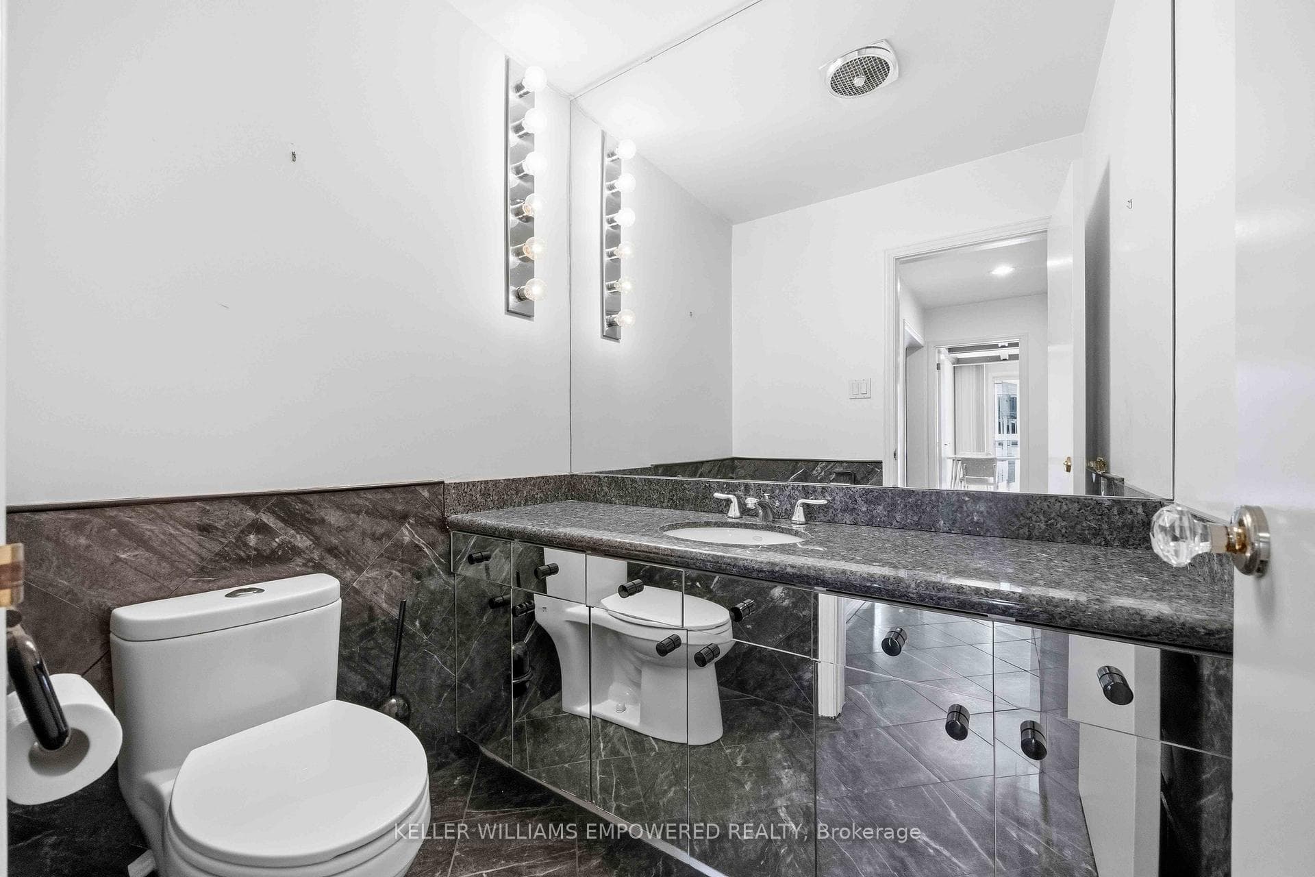 4 Strath Humber Court photo 21