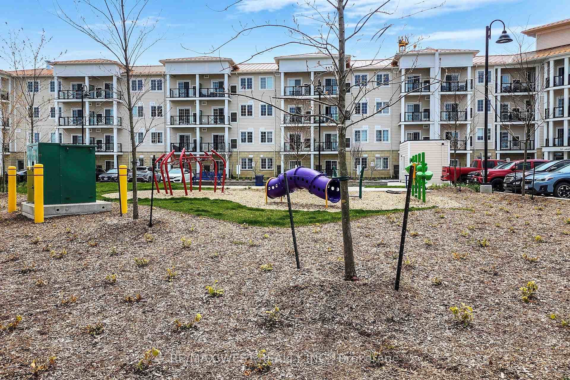 50 Lakebreeze Drive Unit 101 photo 25