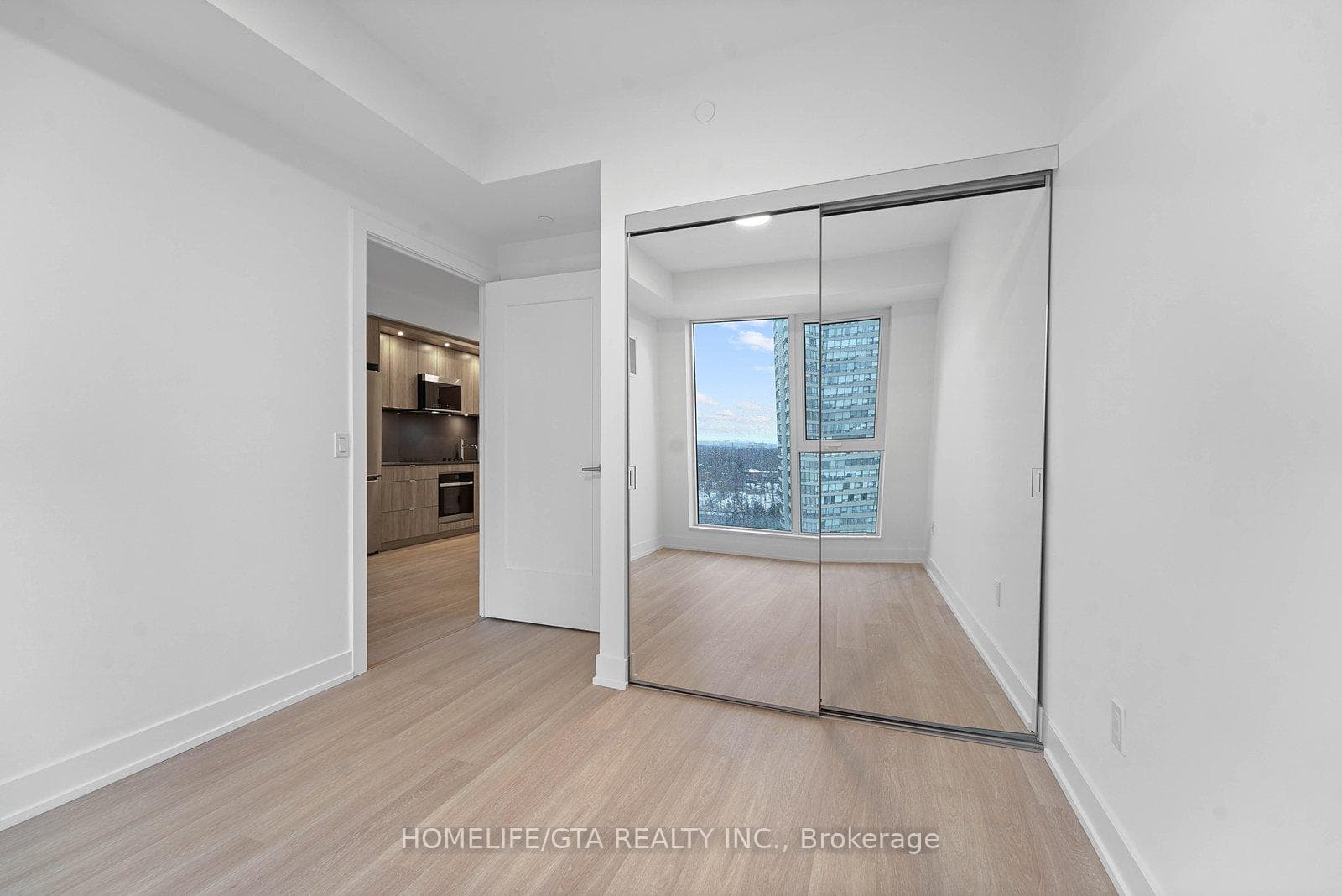 25 Cordova Avenue Unit 902 photo 16