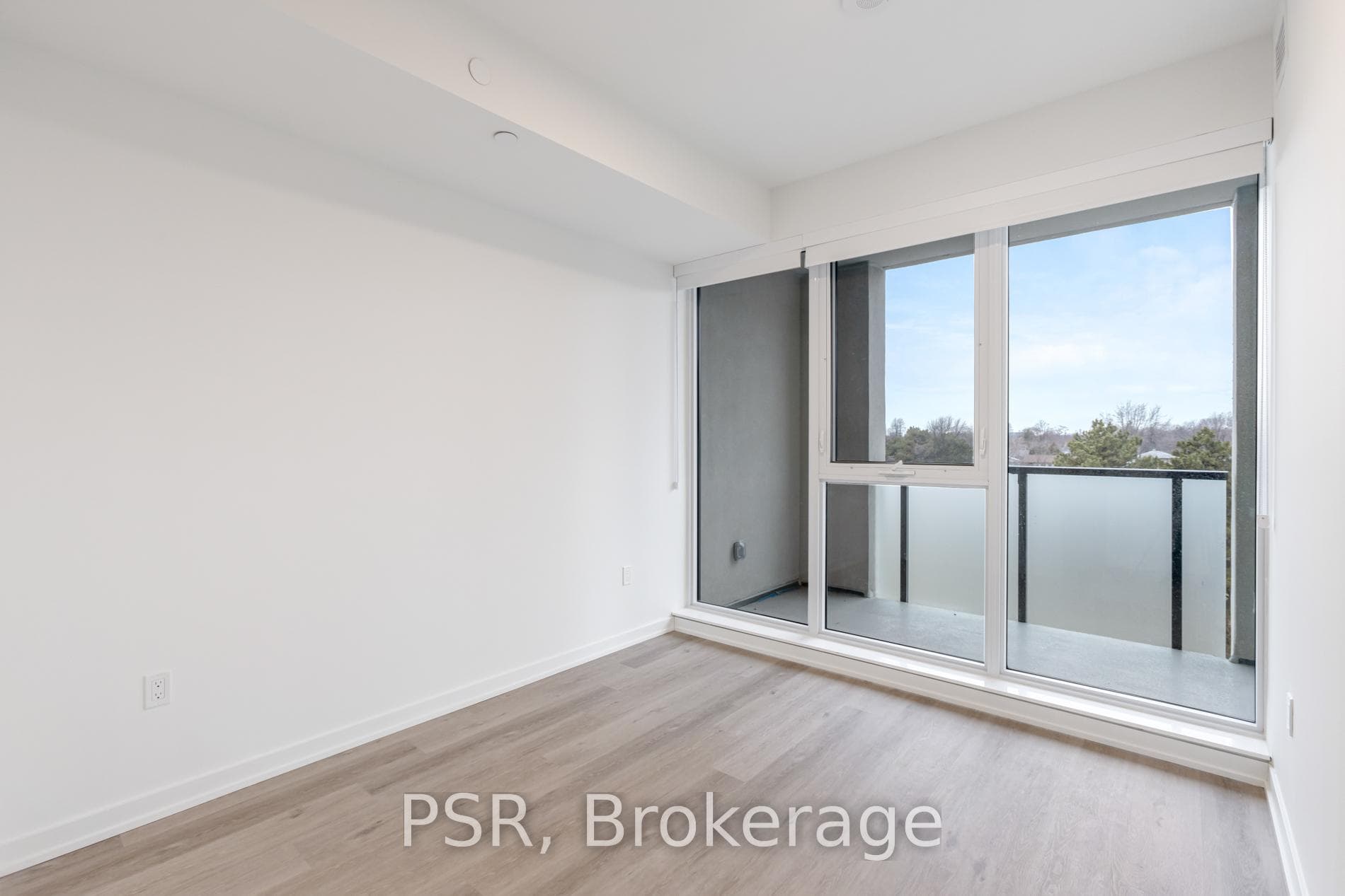 4365 Bloor Street Unit 511 photo 9