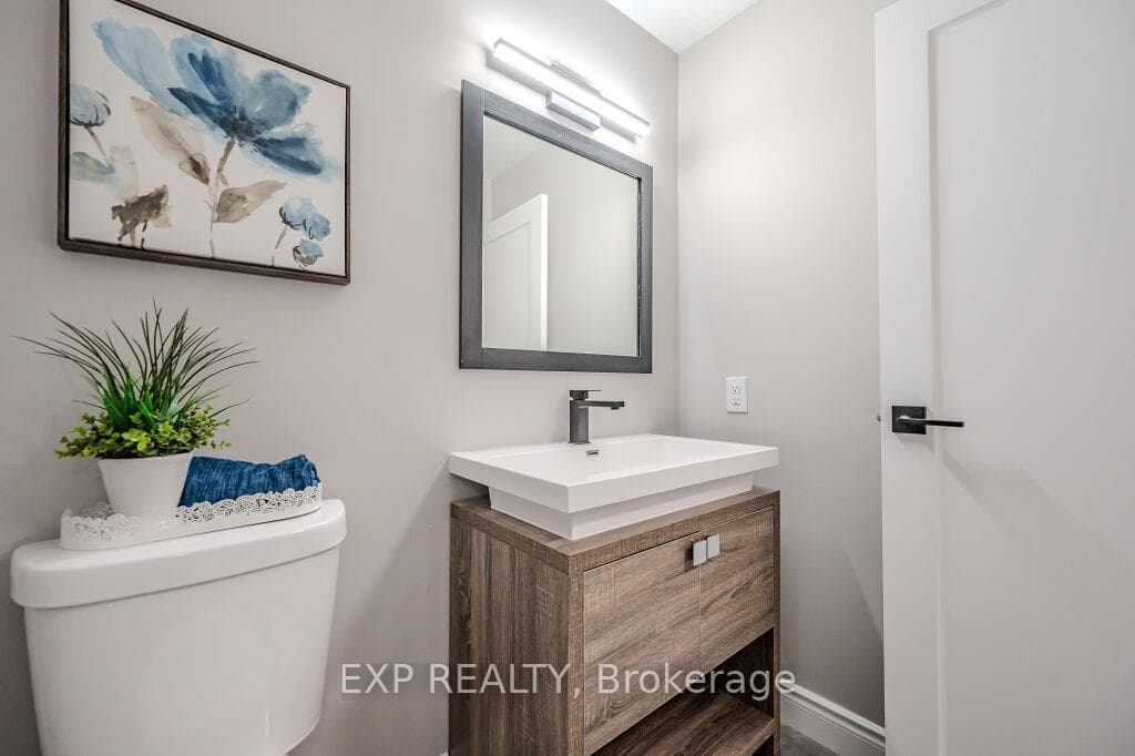 30 Hugo Crescent Unit 210 photo 9