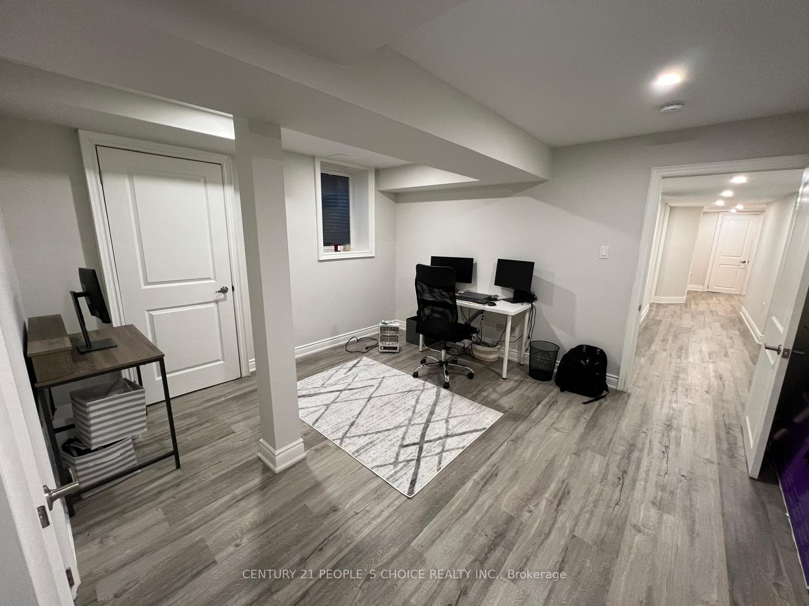 22 Elderslie Crescent Unit BSMT photo 8