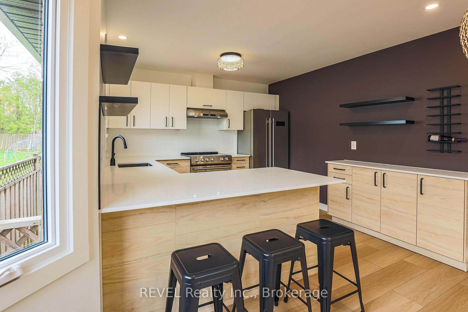 12 Andrea Drive photo 12