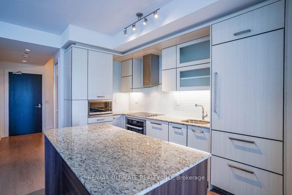 3018 Yonge Street Unit 812 photo 9