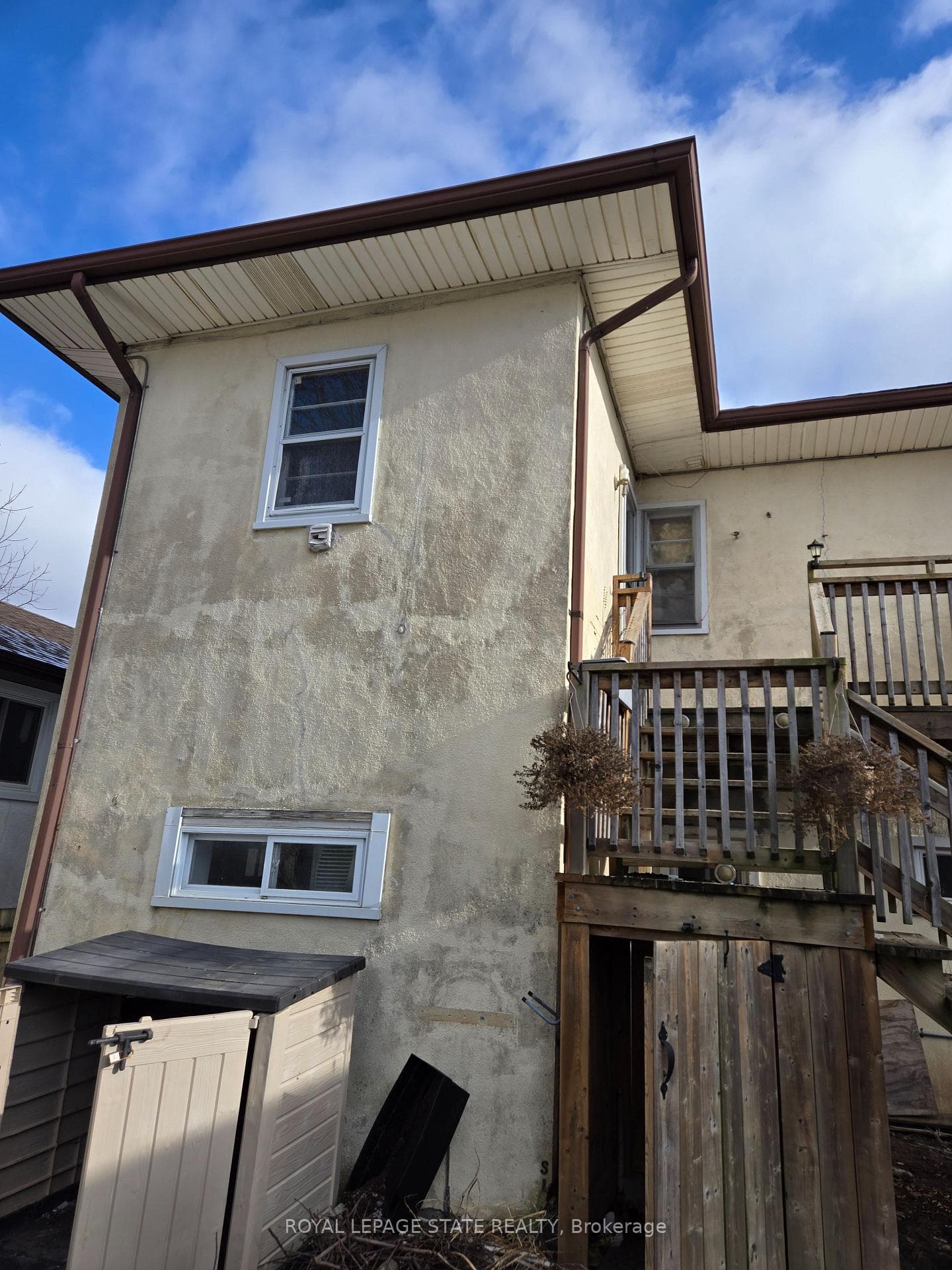 236 Port Colborne Drive photo 4