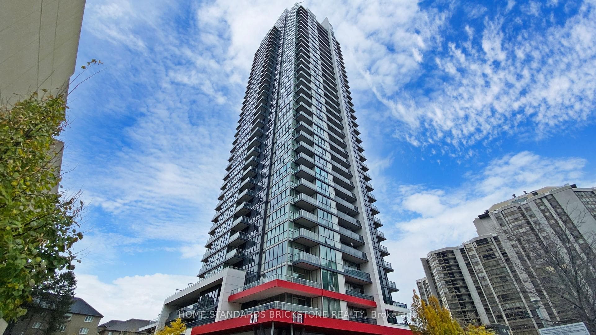 88 Sheppard Avenue Unit 313 photo 2