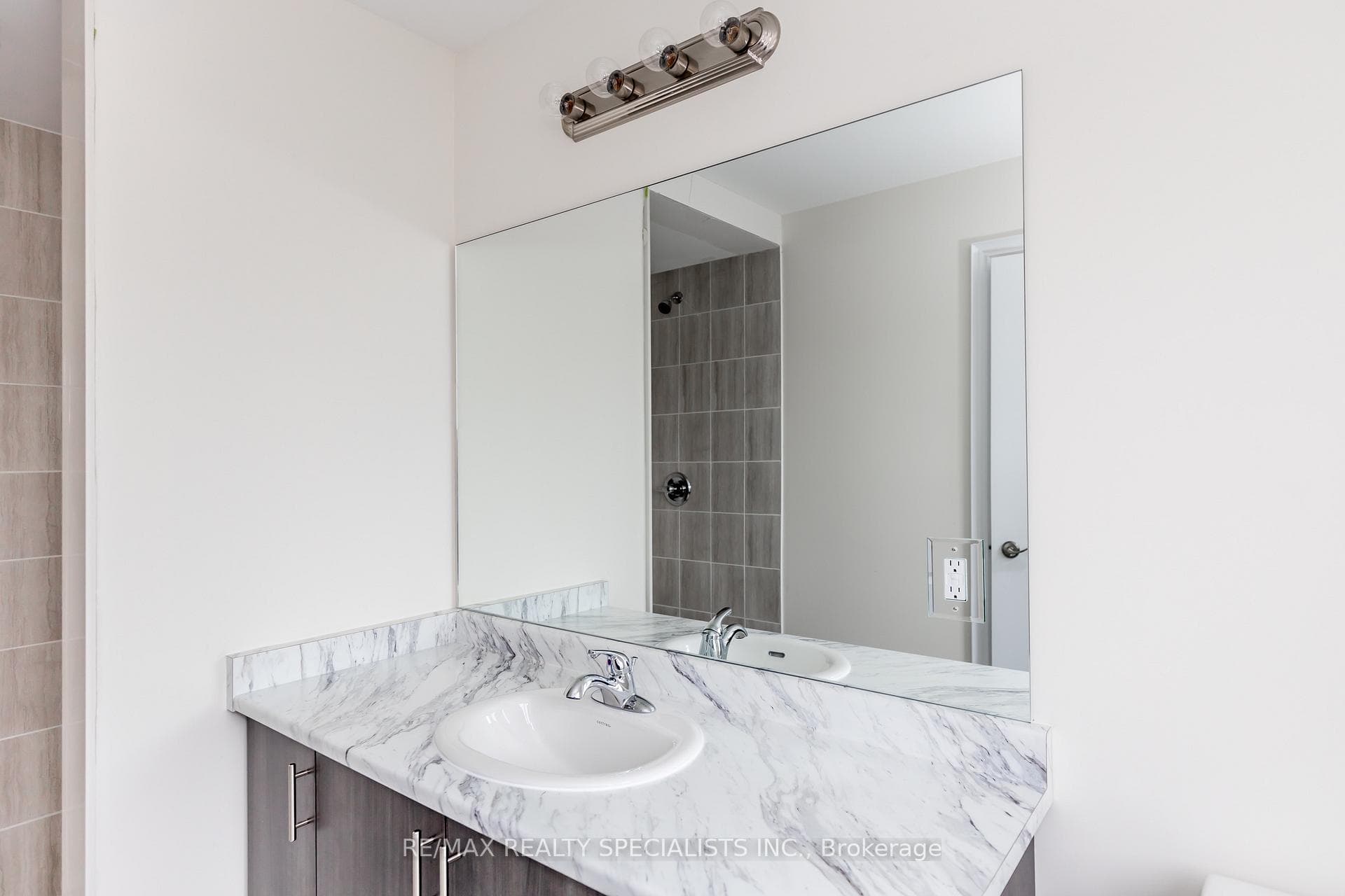 167 Heritage Road photo 26