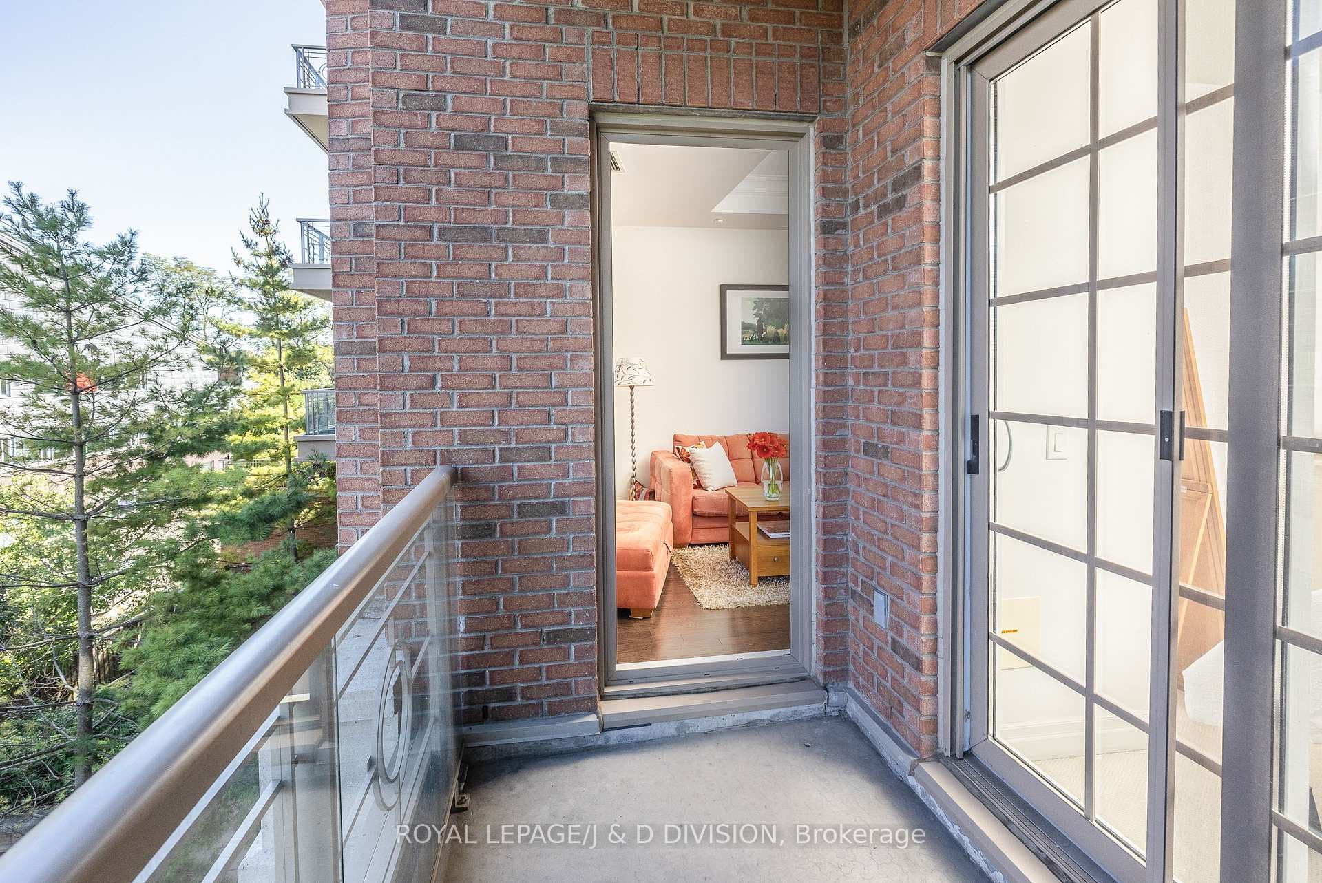 21 Burkebrook Place Unit 215 photo 10