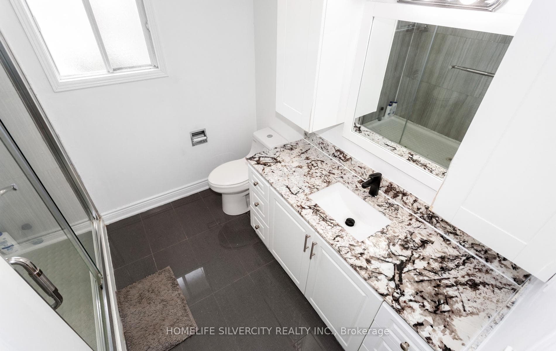 303 Hickory Circle photo 35