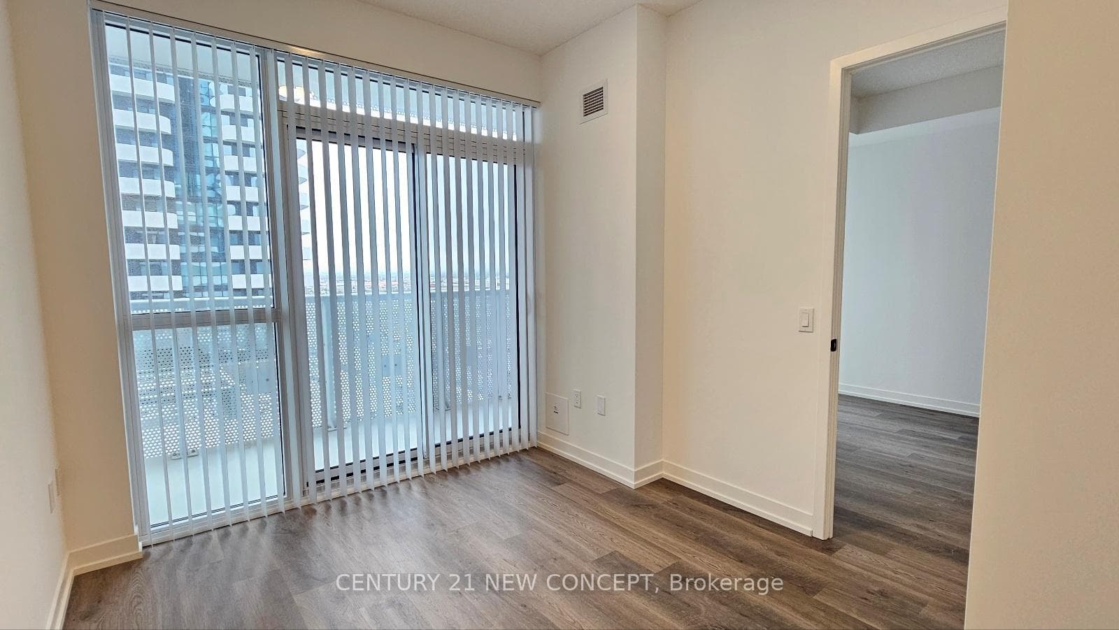 8 Interchange Way Unit #801 photo 6