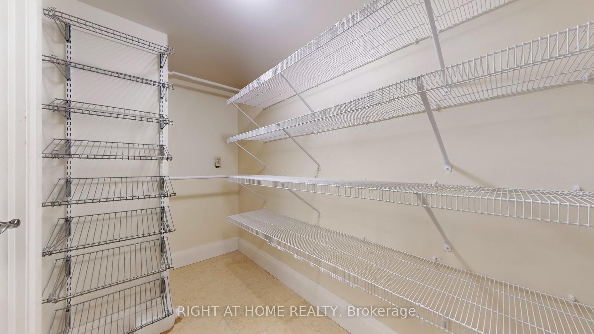 100 Antibes Drive Unit 2805 photo 32