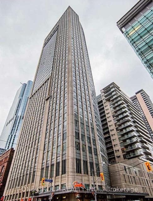 210 Victoria Street Unit 3410 photo 1