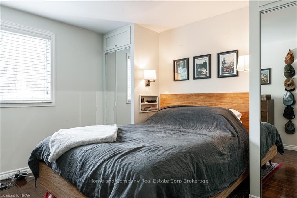 103 HIBERNIA Street photo 35