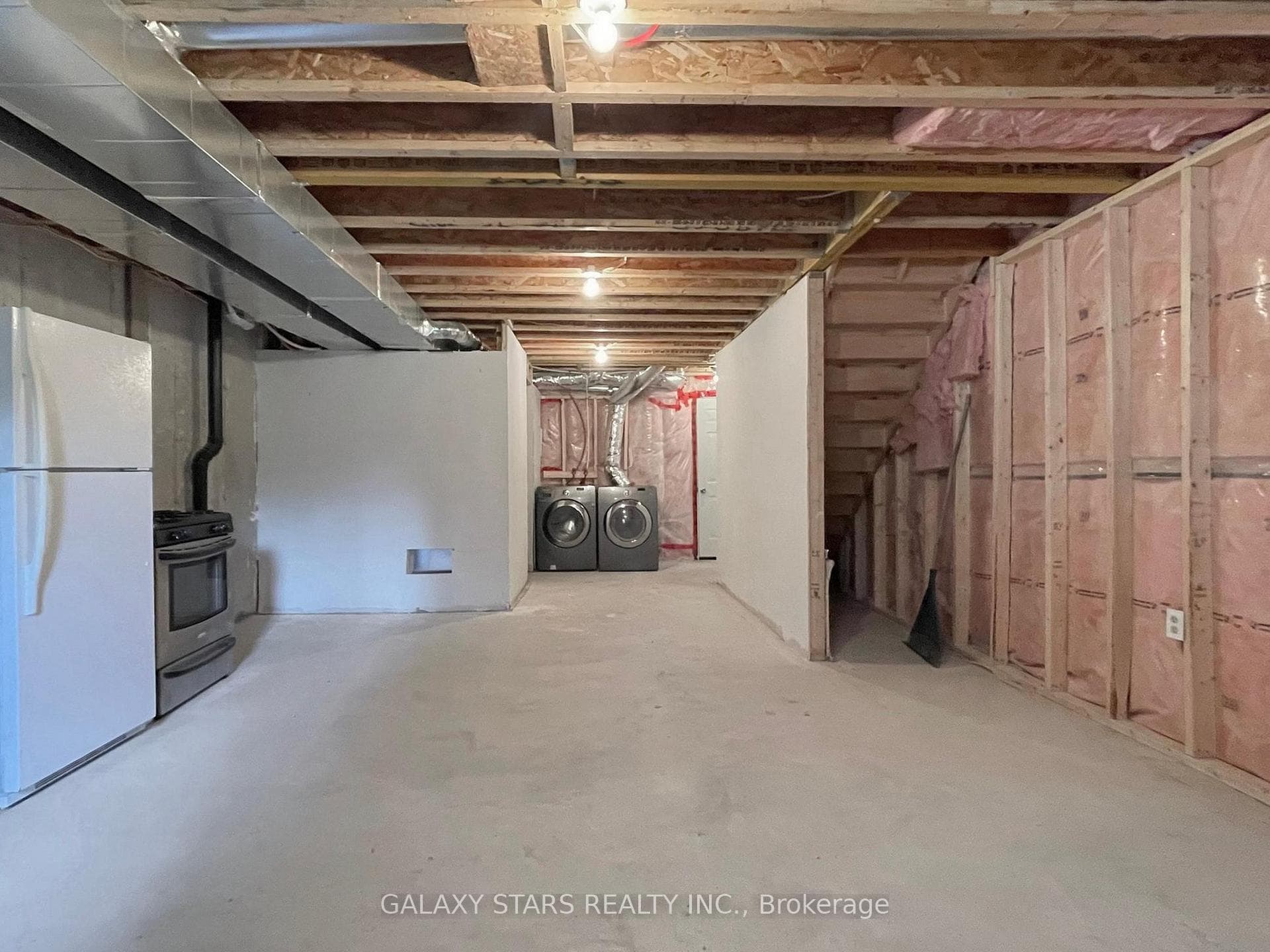 434A Midland Avenue photo 38