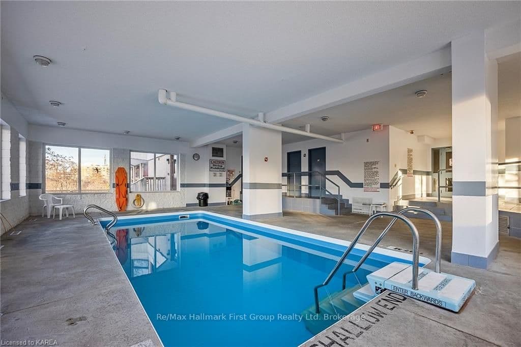 675 DAVIS Drive Unit 710 photo 33