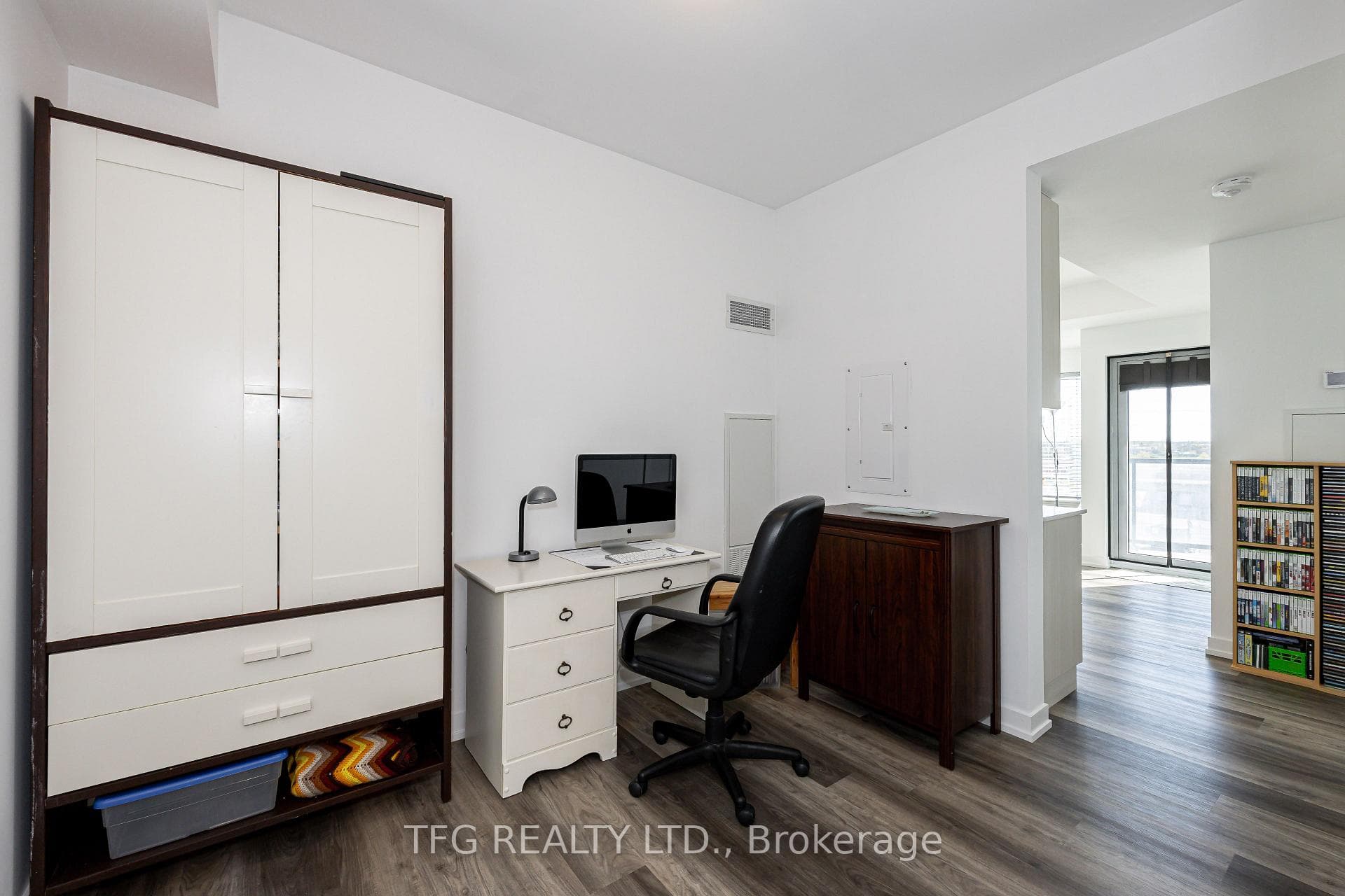 1480 Bayly Street Unit 607 photo 11