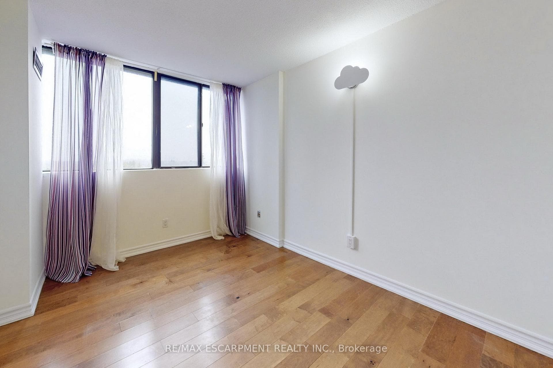 133 Torresdale Avenue Unit 605 photo 25