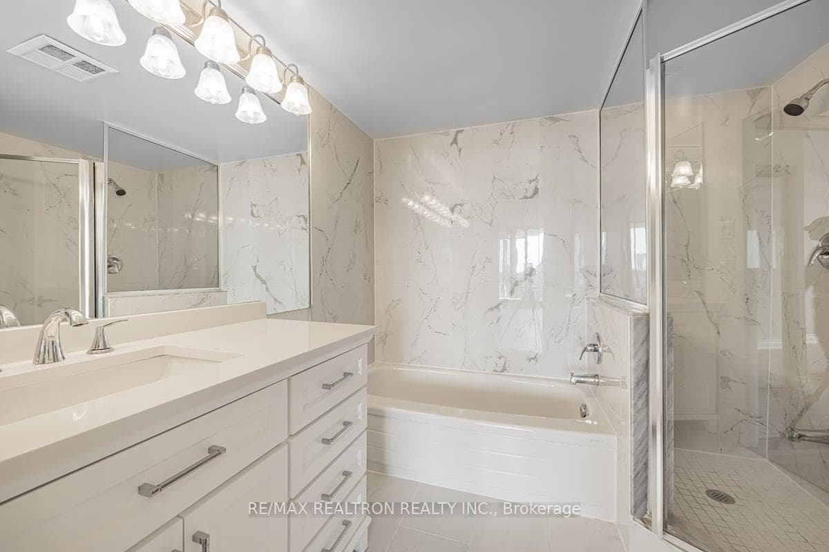 1121 Steeles Avenue Unit 1412 photo 15