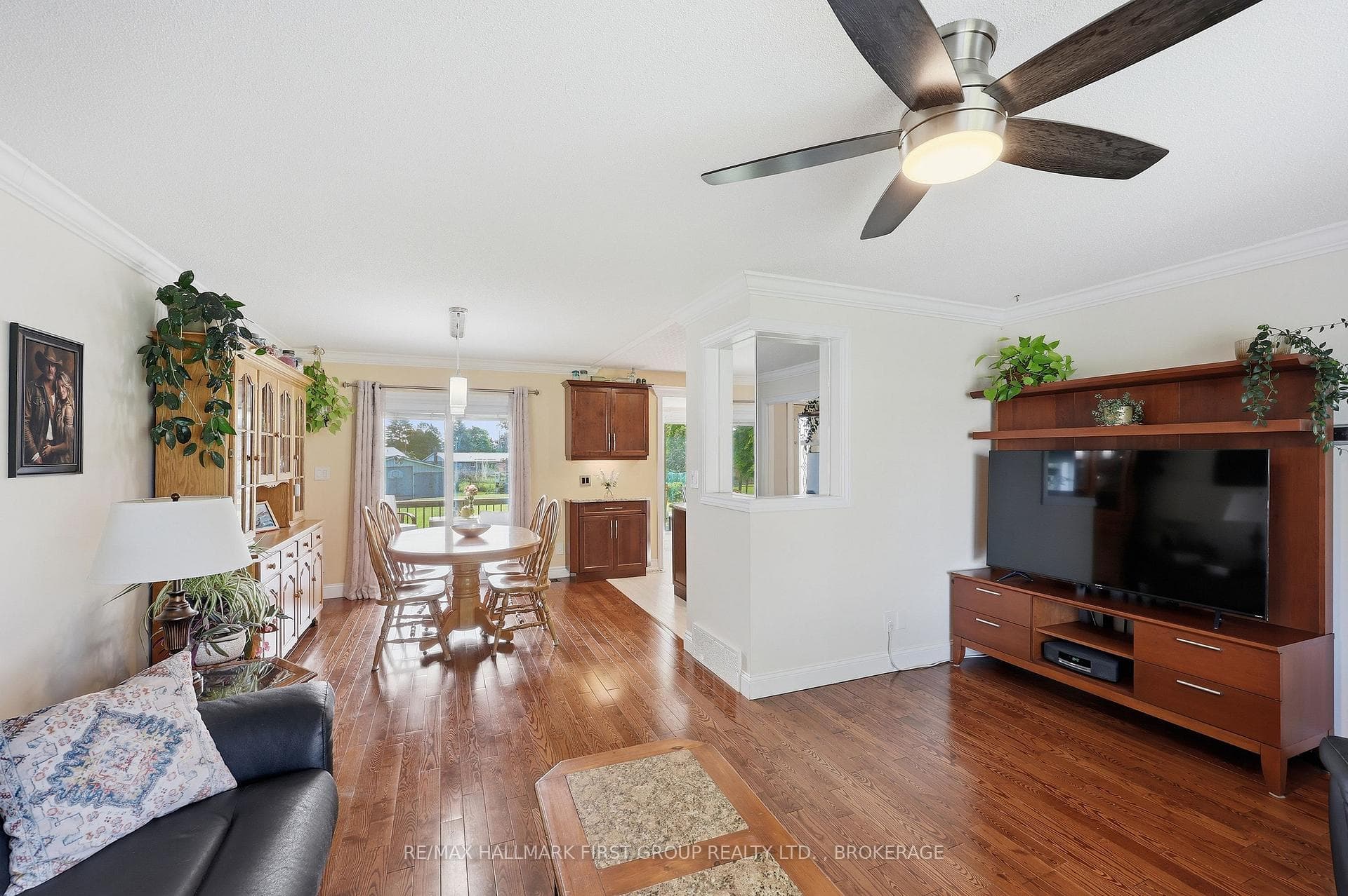 1470 Sydenham Road photo 8
