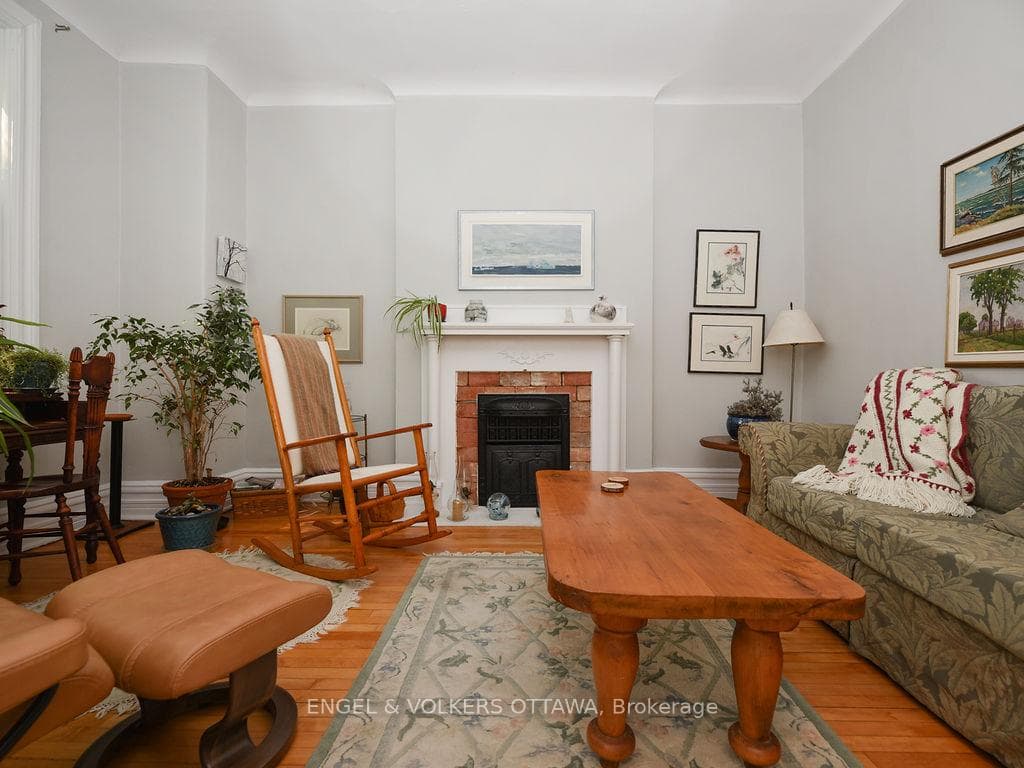 81 Third Avenue Unit 1 photo 6