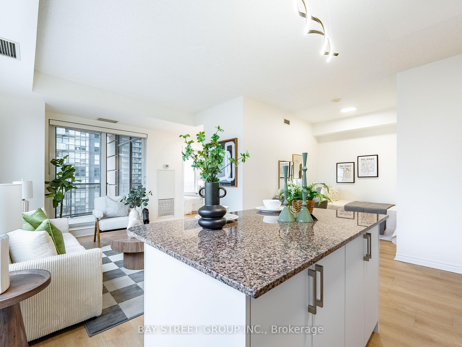 385 Prince Of Wales Drive Unit 2308 photo 11