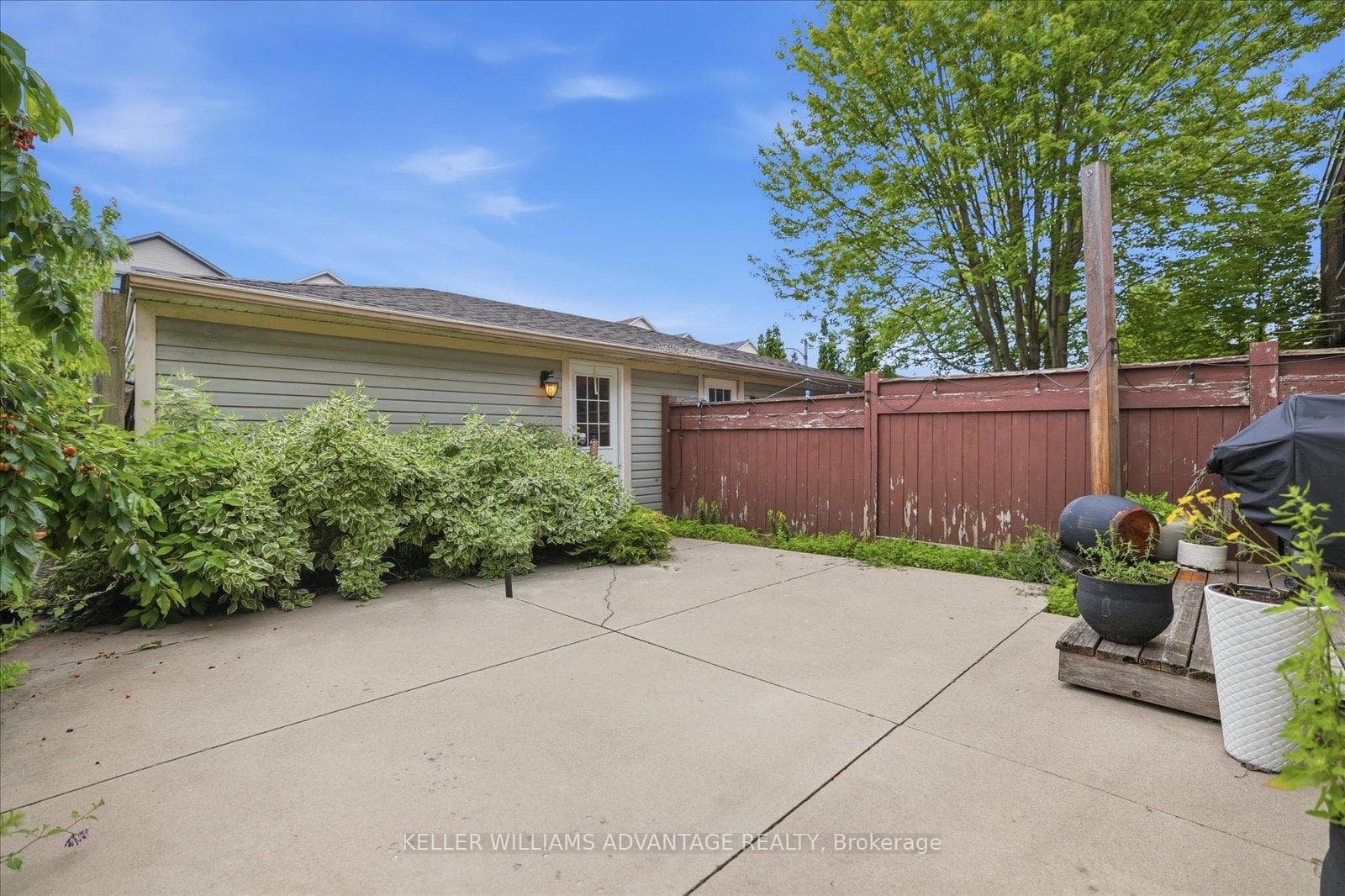 46 Sarah Ashbridge Avenue photo 41