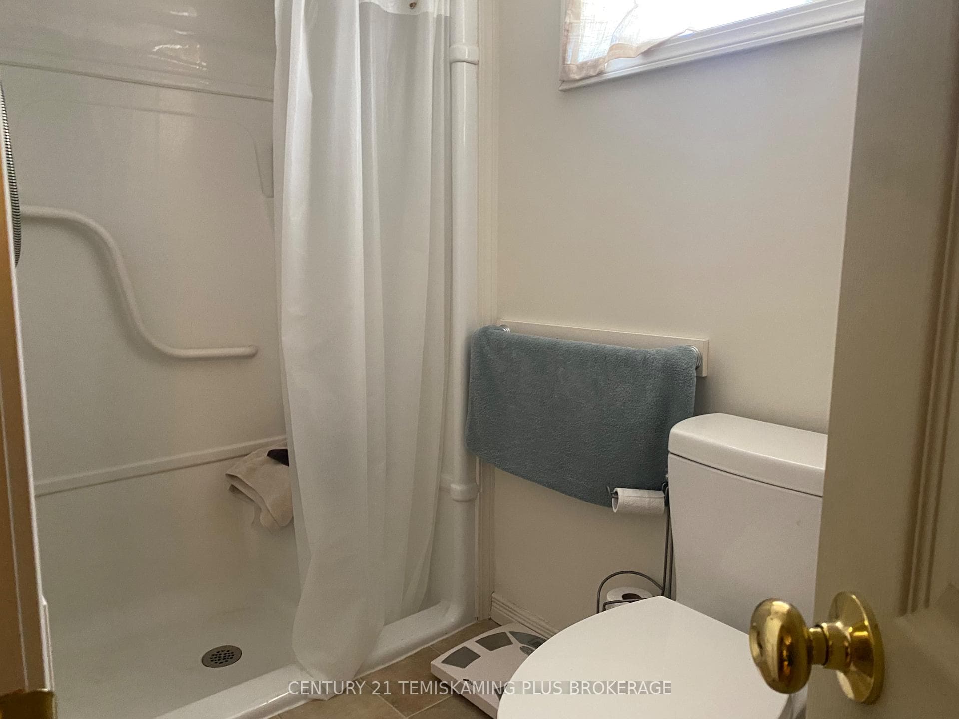 249 Rebecca Street photo 28