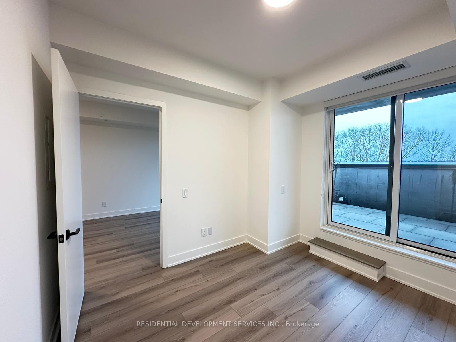 1285 Queen Street Unit 311 photo 8
