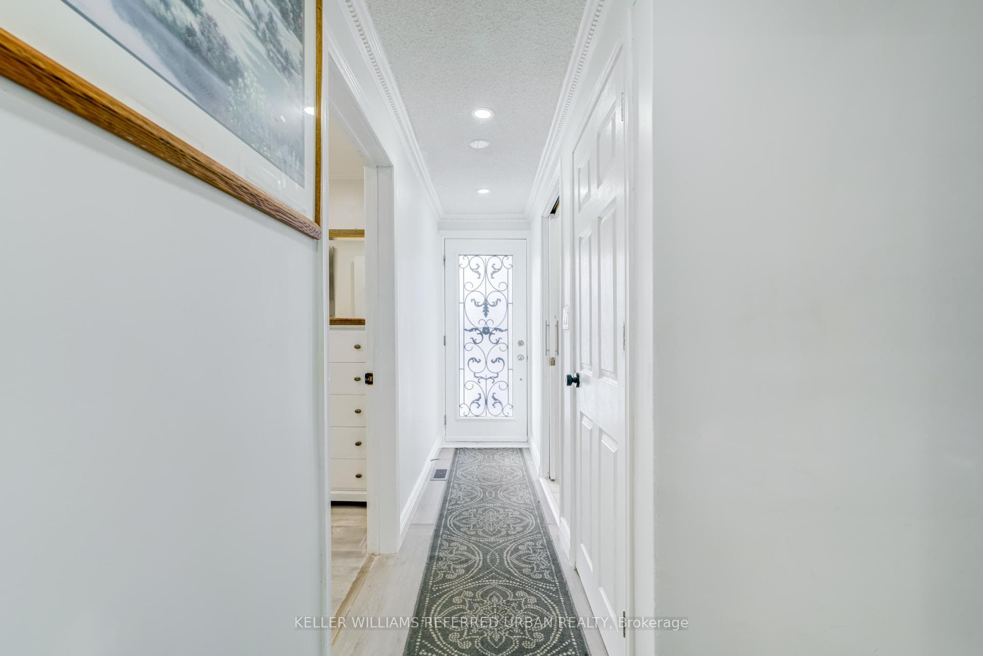 Seperate Entrance