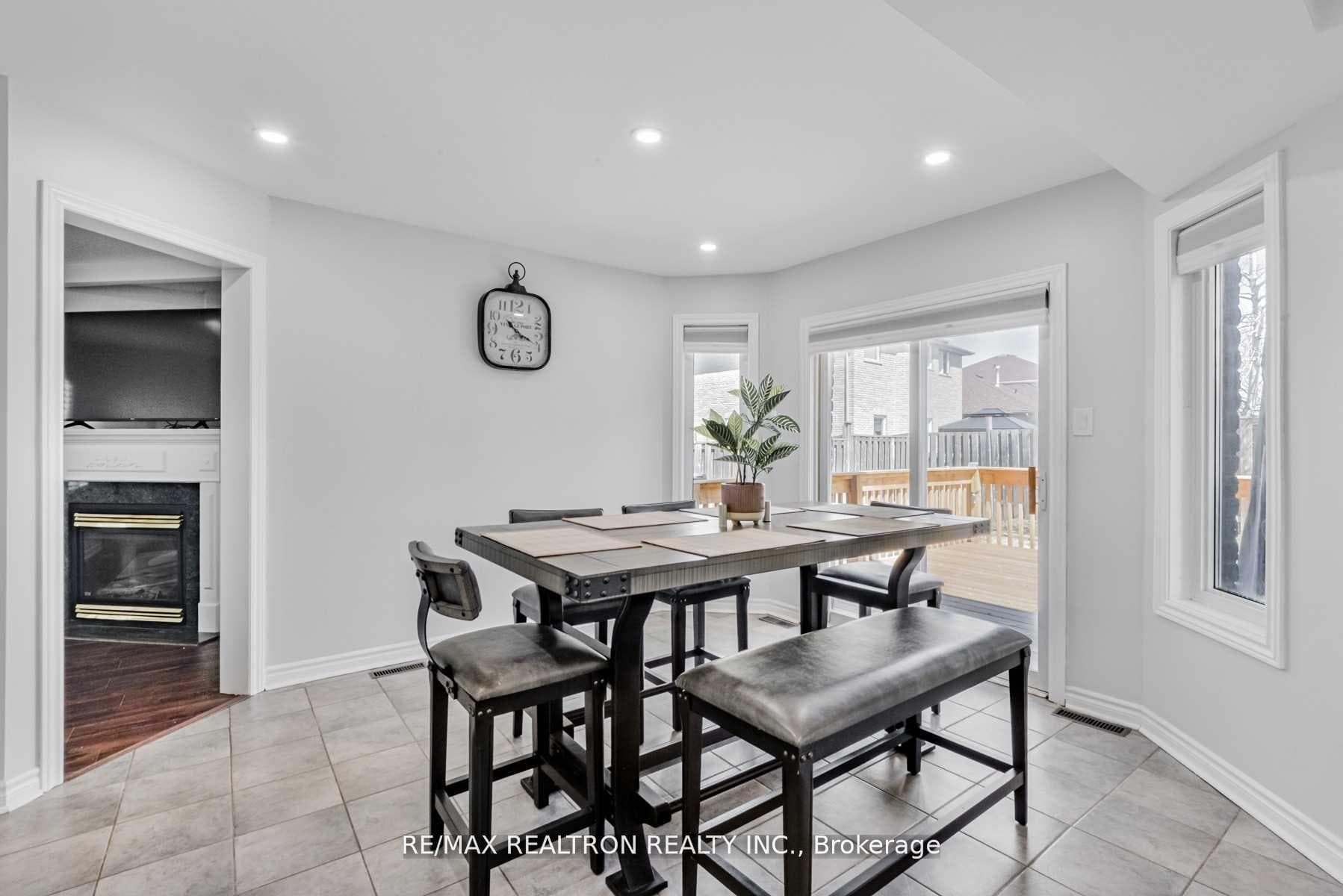 156 Dean Avenue photo 13