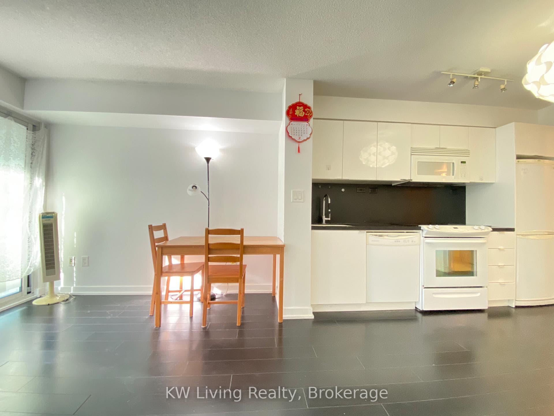 10 Capreol Court Unit 625 photo 17